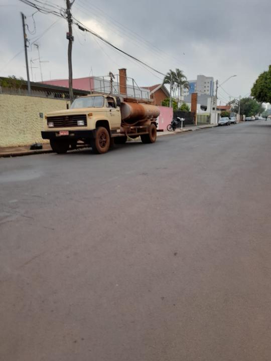 Foto 2 de 6 — Bairros de Araraquara sofrem com baixa pressão da água nesta sexta-feira (10)